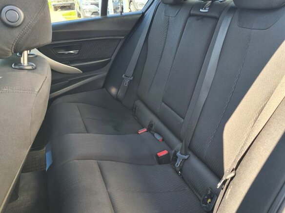 2018 BMW 3 серии 320i xDrive VI (F3x) Рестайлинг, серый, 1160000 рублей - вид 12