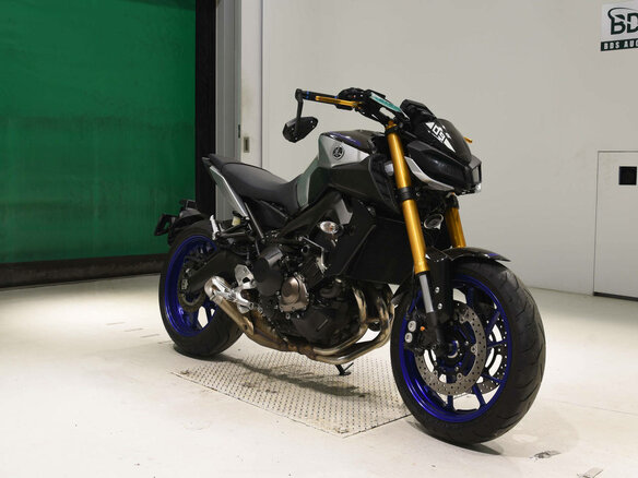 2018 Yamaha MT-09 (FZ-09), чёрный, 930000 рублей - вид 2