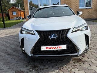 2019 Lexus UX 250h I, белый, 3200000 рублей, вид 2