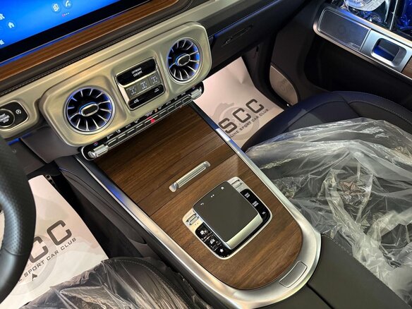 2026 Mercedes-Benz G-Класс 450 d III (W465) Рестайлинг, чёрный, 17000000 рублей - вид 10
