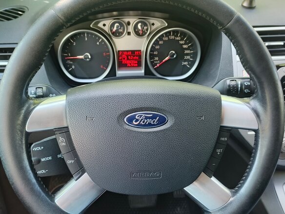 2012 Ford Kuga I, белый, 895000 рублей - вид 7