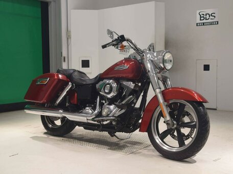 2012 Harley-Davidson Dyna Switchback, красный, 849000 рублей, вид 3