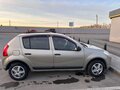 2010 Renault Sandero I, бежевый, 510000 рублей - вид 4