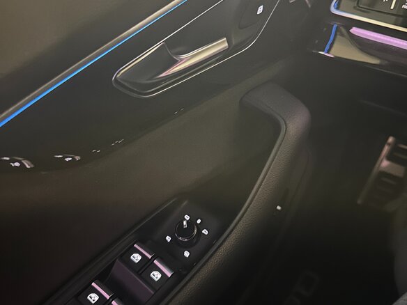 2020 Audi Q8 45 TDI I (4M), серый, 7844000 рублей - вид 5