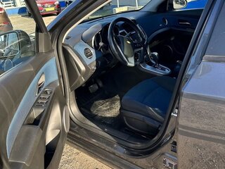 2011 Chevrolet Cruze I, серый, 550000 рублей, вид 5
