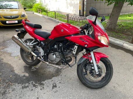 2005 Suzuki SV 650, красный, 275000 рублей, вид 1