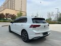 2023 Volkswagen Golf VIII, белый - вид 4
