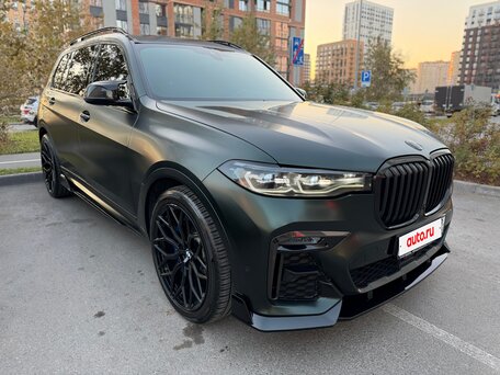 2021 BMW X7 40i I (G07), белый, 9800000 рублей, вид 3