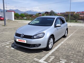 2010 Volkswagen Golf VI, серебристый, 800000 рублей, вид 1