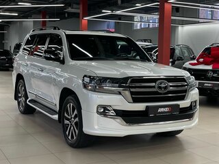 2019 Toyota Land Cruiser 200 Series Рестайлинг 2, белый, 8590000 рублей, вид 4