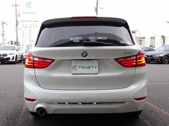 2018 BMW 2 серии Gran Tourer Gran Tourer 218i F46, белый, 1000000 рублей - вид 4
