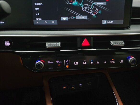 2026 Kia K5 III Рестайлинг, серый - вид 14