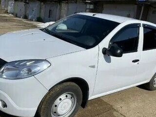 2010 Renault Sandero I, белый, 510000 рублей, вид 3