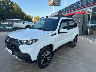 2024 Lada (ВАЗ) Niva Travel I, белый, 1149900 рублей, вид 3