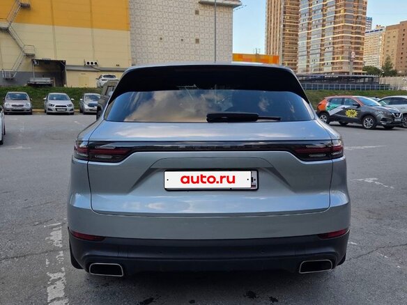 2020 Porsche Cayenne III, серый, 8300000 рублей - вид 5