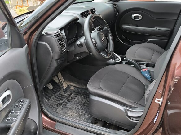 2018 Kia Soul II Рестайлинг, коричневый, 1190000 рублей - вид 6