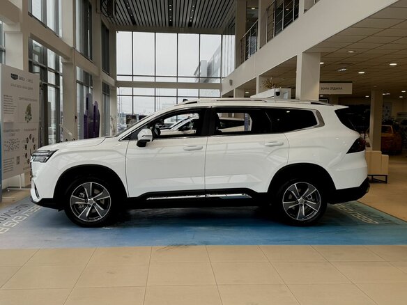 2025 Geely Okavango I Рестайлинг, белый - вид 31