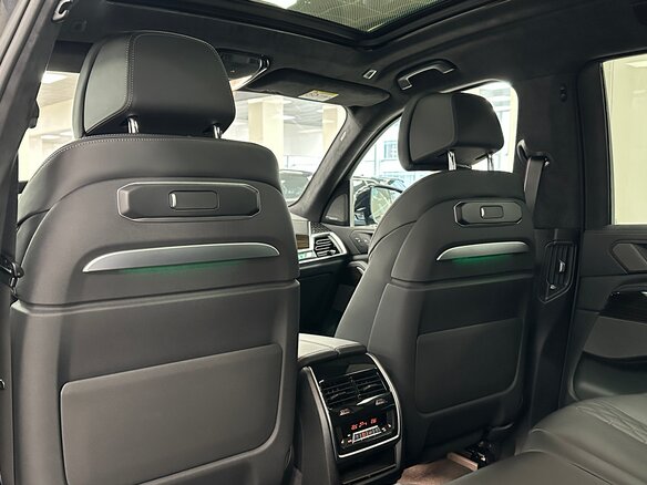 2026 BMW X7 40d I (G07) Рестайлинг, чёрный, 15990000 рублей - вид 28
