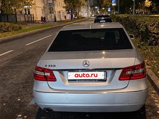 2010 Mercedes-Benz E-Класс 200 5G-Tronic IV (W212, S212, C207), серебристый, 1999999 рублей, вид 3