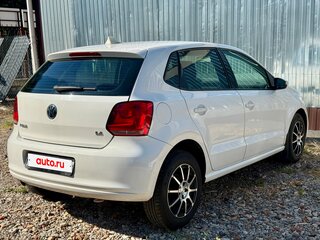 2010 Volkswagen Polo V, белый, 650000 рублей, вид 4