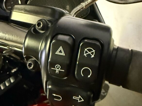 2023 Harley-Davidson Road Glide 3, красный, 3599000 рублей - вид 22
