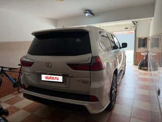 2018 Lexus LX 570 III Рестайлинг 2, белый, 7700000 рублей, вид 2