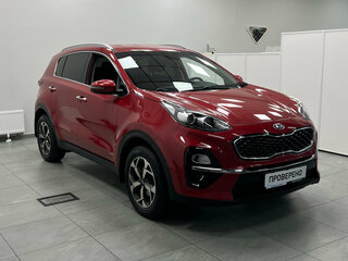 2018 Kia Sportage IV Рестайлинг, серебристый, 2080000 рублей, вид 3