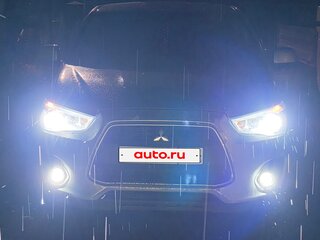 2014 Mitsubishi ASX I Рестайлинг, серебристый, 700000 рублей, вид 5