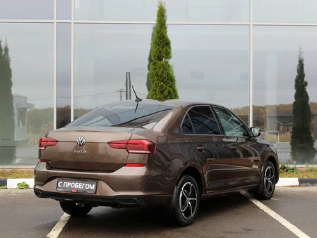 2020 Volkswagen Polo VI, коричневый, 1450000 рублей, вид 4