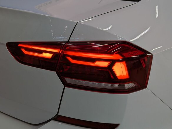 2020 Volkswagen Polo VI, белый, 1490000 рублей - вид 7