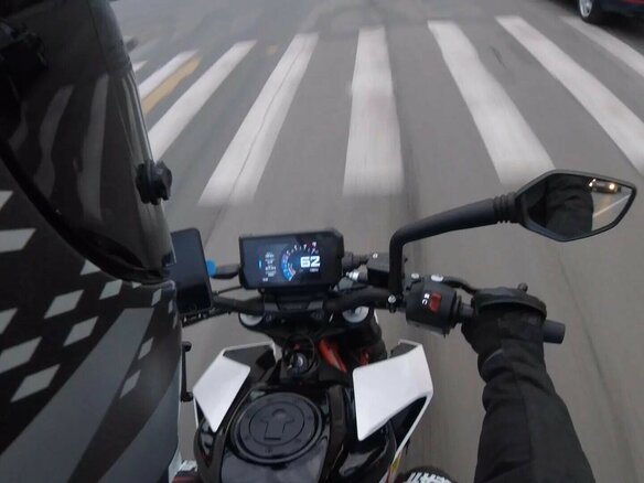 2017 KTM 390 Duke, белый, 500000 рублей - вид 9