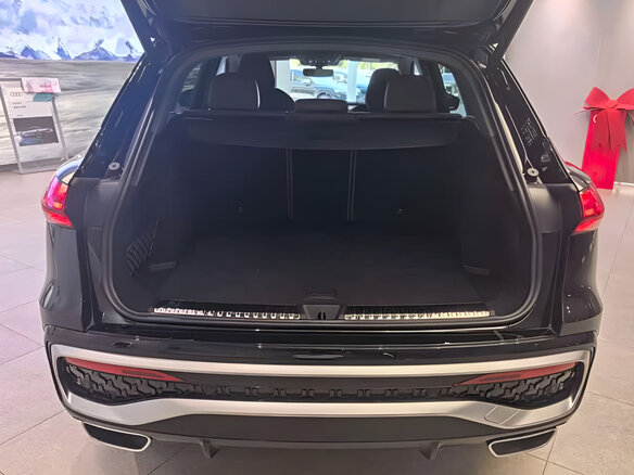 2026 Audi Q5 L III (GU), чёрный - вид 5
