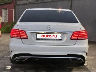 2013 Mercedes-Benz E-Класс 200 IV (W212, S212, C207) Рестайлинг, белый, 2000000 рублей, вид 2