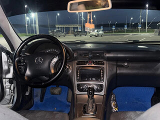 2002 Mercedes-Benz C-Класс 240 II (W203), серебристый, 700000 рублей, вид 5