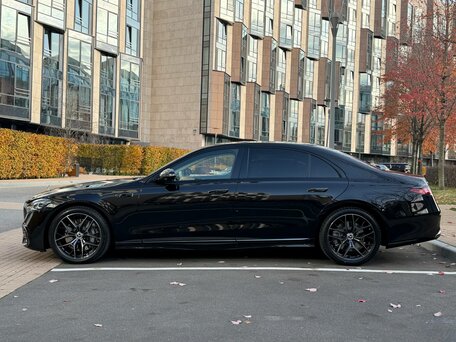 2026 Mercedes-Benz S-Класс 580 Long 4MATIC VII (W223) Рестайлинг, чёрный, 28900000 рублей, вид 2