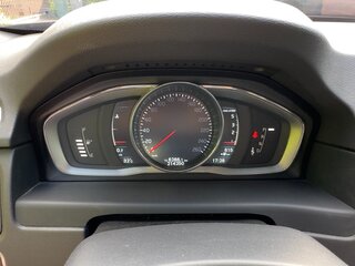 2015 Volvo XC70 II Рестайлинг, коричневый, 2400000 рублей, вид 4