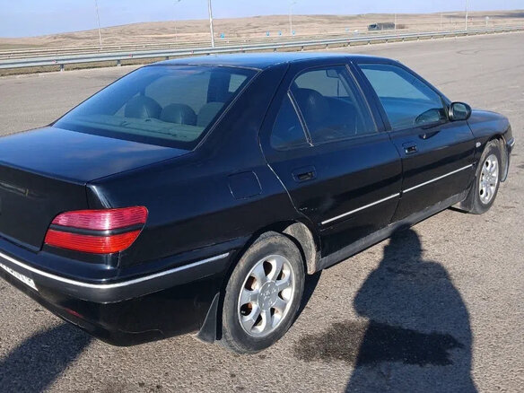 2001 Peugeot 406 I Рестайлинг, чёрный, 200000 рублей - вид 4