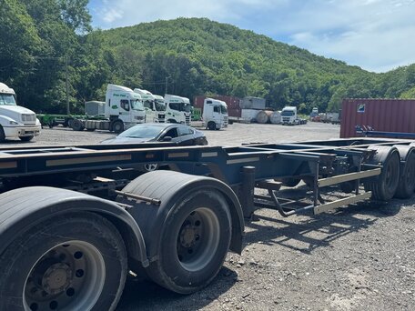 2004 Freightliner Century Class, красный, 3000000 рублей, вид 2