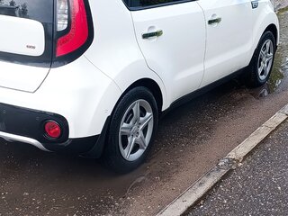 2017 Kia Soul II Рестайлинг, белый, 2200000 рублей, вид 5