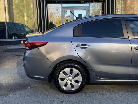 2017 Kia Rio IV, серый, 779000 рублей - вид 8