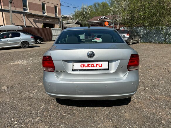 2013 Volkswagen Polo V, серебристый, 515000 рублей - вид 5