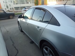2011 Chevrolet Cruze I, серебристый, 670000 рублей, вид 4