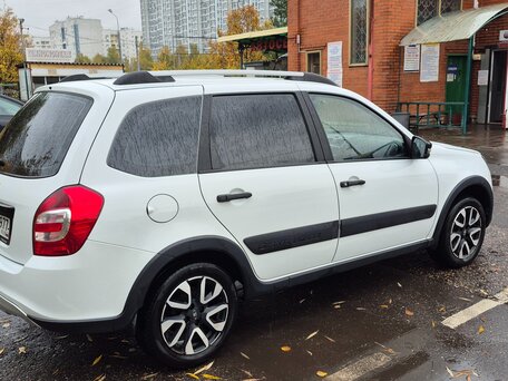 2024 Lada (ВАЗ) Granta Cross I Рестайлинг, белый, 815000 рублей, вид 3