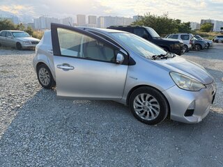 2012 Toyota Aqua I, серый, 635000 рублей, вид 4