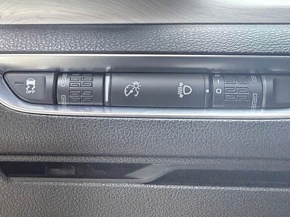 2022 Geely Coolray (Binyue) I, красный, 1120999 рублей - вид 8