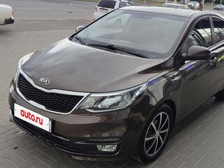2017 Kia Rio III Рестайлинг, коричневый, 900000 рублей, вид 2