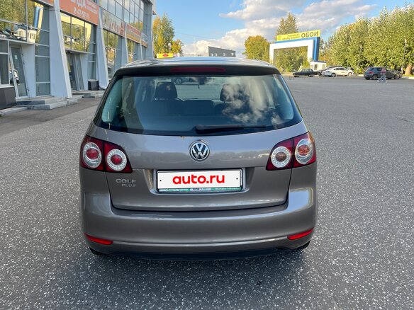 2011 Volkswagen Golf Plus II, серый, 550000 рублей - вид 2