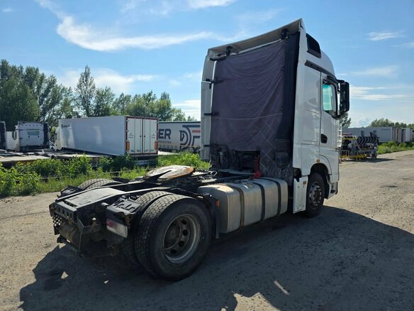 2023 КамАЗ 5490, белый, 2439500 рублей - вид 2