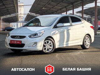 2013 Hyundai Solaris I, белый, 799900 рублей, вид 1