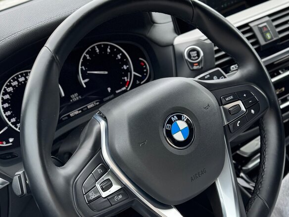 2019 BMW X3 20i xDrive III (G01), белый, 3900000 рублей - вид 20